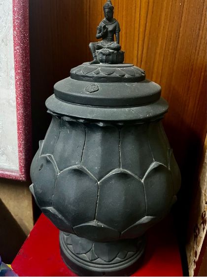 บาตรน้ำมนต์  