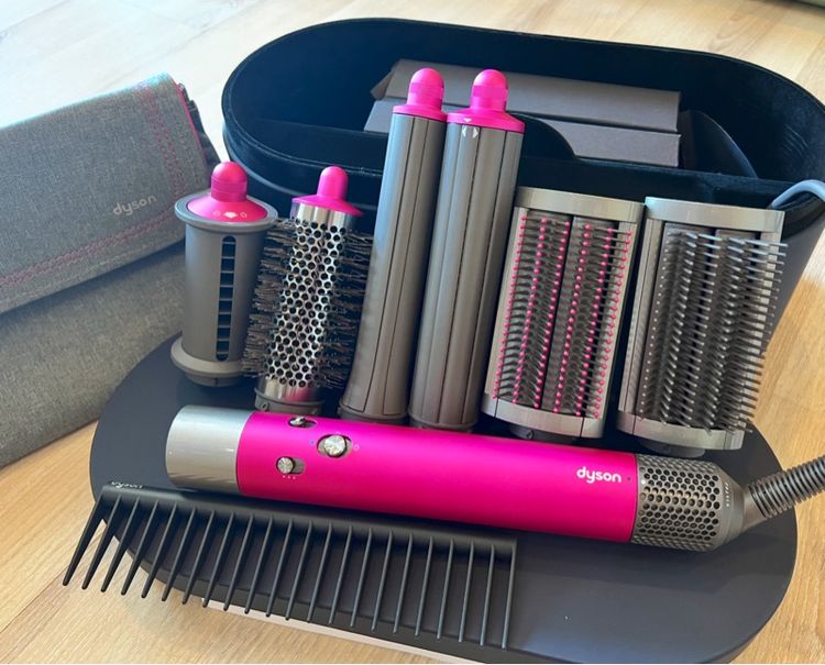 อุปกรณ์เสริมความงาม 🛍️ Authentic Dyson Airwrap Complete – Excellent Condition 💖 