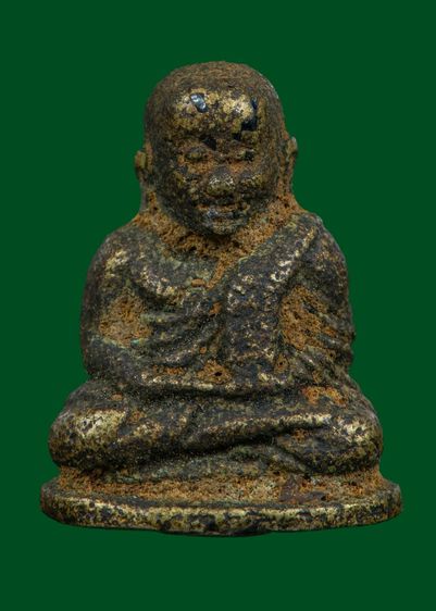 หลวงพ่อเงินพิมพ์นิยมเศียรมีเม็ดแร่