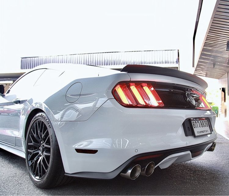 Ford Mustang 2016 5.0 GT Sedan เบนซิน เกียร์อัตโนมัติ ขาว รูปที่ 4