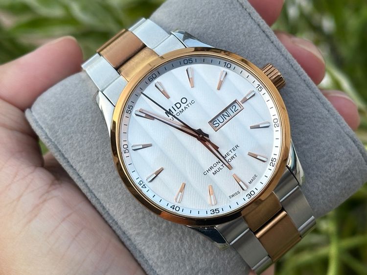 ขาว MIDO Multifort Chronometer¹  หลังเปลือย