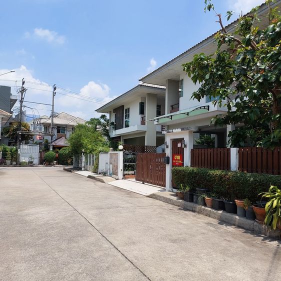 อื่นๆ ไม่มี 2011 บ้านเดี่ยว 2 ชั้น 3 นอน 3 น้ำ หมู่บ้านกาญจนาลักษณ์-เทพศิรินทร์ ต.บางคูเวียง อ.บางกรวย จ.นนทบรุี รูปที่ 3