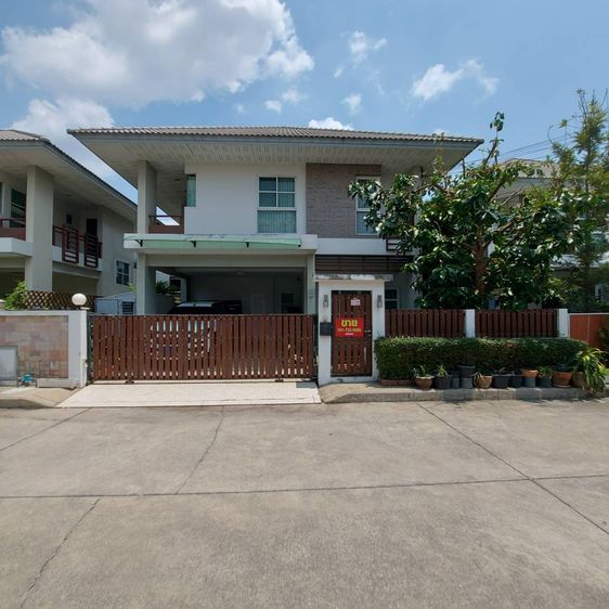 อื่นๆ ไม่มี 2011 บ้านเดี่ยว 2 ชั้น 3 นอน 3 น้ำ หมู่บ้านกาญจนาลักษณ์-เทพศิรินทร์ ต.บางคูเวียง อ.บางกรวย จ.นนทบรุี