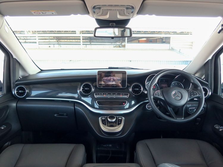 Mercedes-Benz V-Class 2020 V220d Van ดีเซล ไม่ติดแก๊ส เกียร์อัตโนมัติ ดำ รูปที่ 2