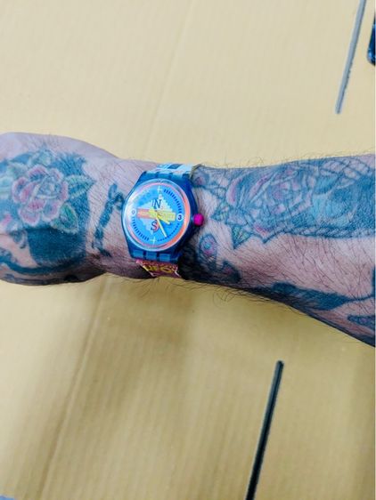 นาฬิกา swatch ลายสีสัน รูปที่ 4