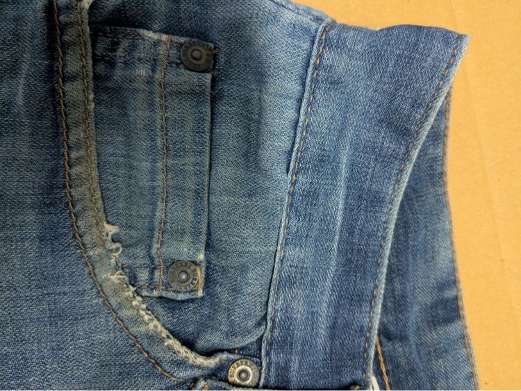 กางเกงยีนส์ขาสั้น burberry รูปที่ 4