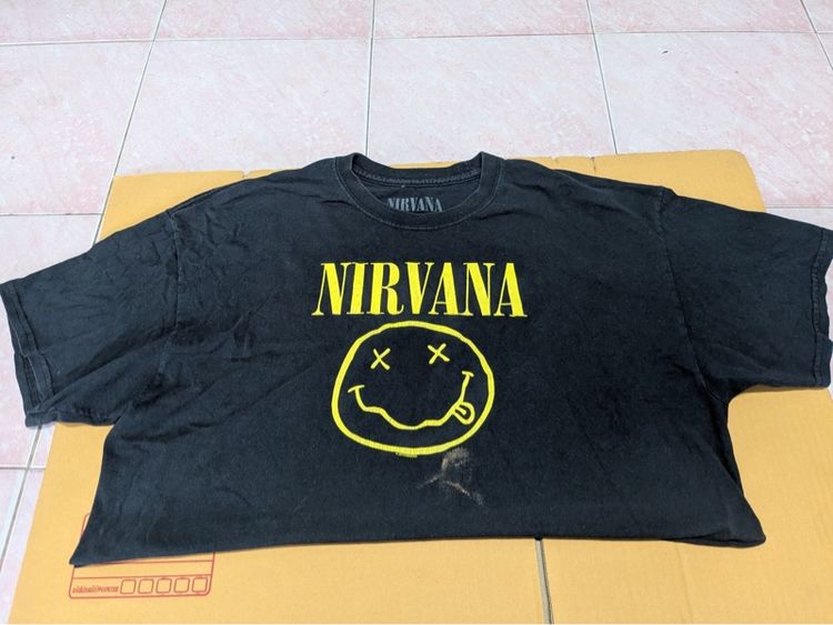 เสื้อยืดคอกลม NIRVANA
