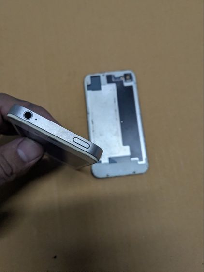 ซาก iphone 4 รูปที่ 4