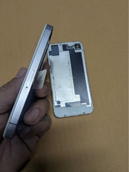 ซาก iphone 4 รูปที่ 3
