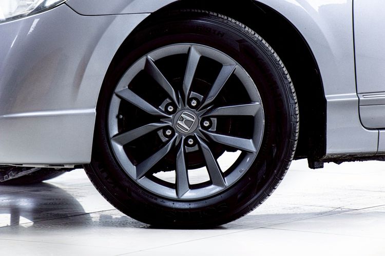 Honda Civic 2008 1.8 S i-VTEC Sedan เบนซิน ไม่ติดแก๊ส เกียร์อัตโนมัติ เทา รูปที่ 4