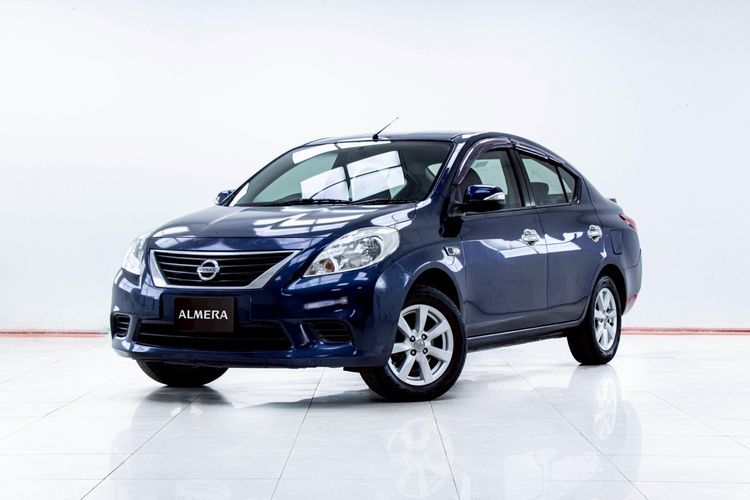 รถ Nissan Almera 1.2 V สี น้ำเงิน