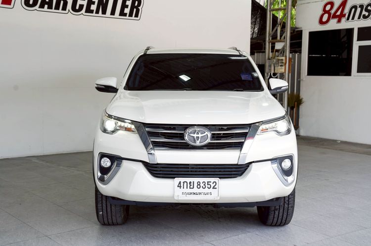 Toyota Fortuner 2015 2.8 V Utility-car ดีเซล ไม่ติดแก๊ส เกียร์อัตโนมัติ ขาว รูปที่ 3