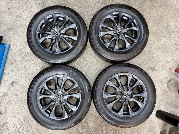 ล้อแม็ก MAZDA 2 ขอบ 15” สภาพสวยสีเดิม ยาง  FIRESTONE 185-65R15 ปี 23 ดอกยางสวยพร้อมใช้งาน รูปที่ 4
