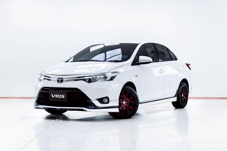 Toyota Vios 2015 1.5 Trd Sportivo Sedan เบนซิน ไม่ติดแก๊ส เกียร์อัตโนมัติ ขาว