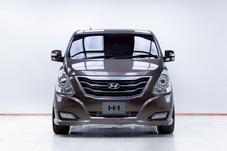 Hyundai H-1  2015 2.5 Elite Utility-car ดีเซล ไม่ติดแก๊ส เกียร์อัตโนมัติ น้ำตาล รูปที่ 4