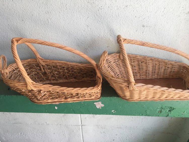 กระเช้าไวน์2ใบ100ส่งฟรี