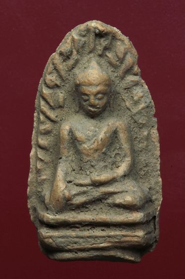 พระรอดลำพูนสวยๆค่ะเก่าค่ะ