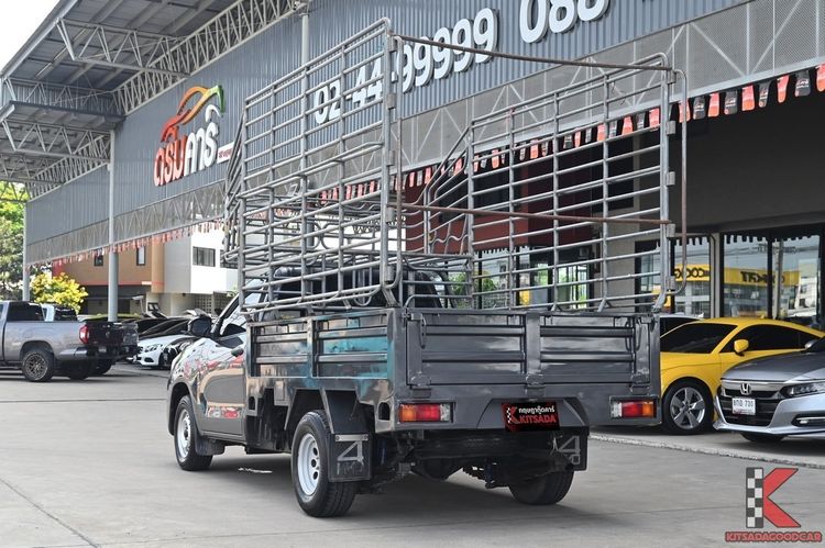Toyota Hilux Revo 2023 2.8 ENTRY STANDARD CAB Pickup ดีเซล ไม่ติดแก๊ส เกียร์ธรรมดา เทา รูปที่ 3