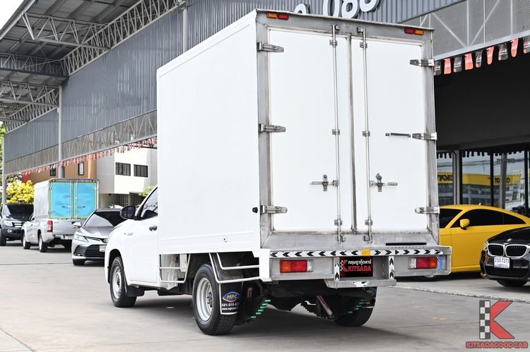 Toyota Hilux Revo 2023 2.4 Entry Pickup ดีเซล ไม่ติดแก๊ส เกียร์ธรรมดา ขาว รูปที่ 3