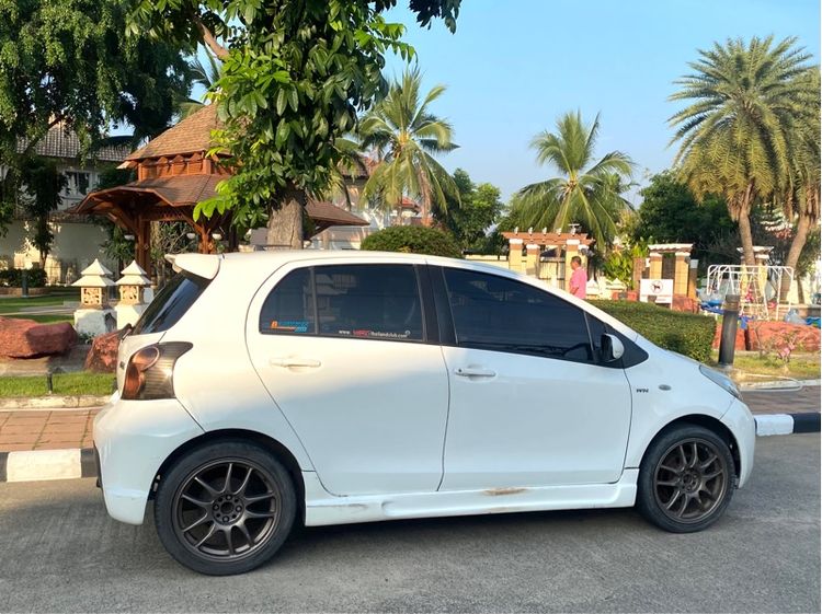 Toyota Yaris 2007 1.5 E Utility-car เบนซิน ไม่ติดแก๊ส เกียร์อัตโนมัติ ขาว รูปที่ 3