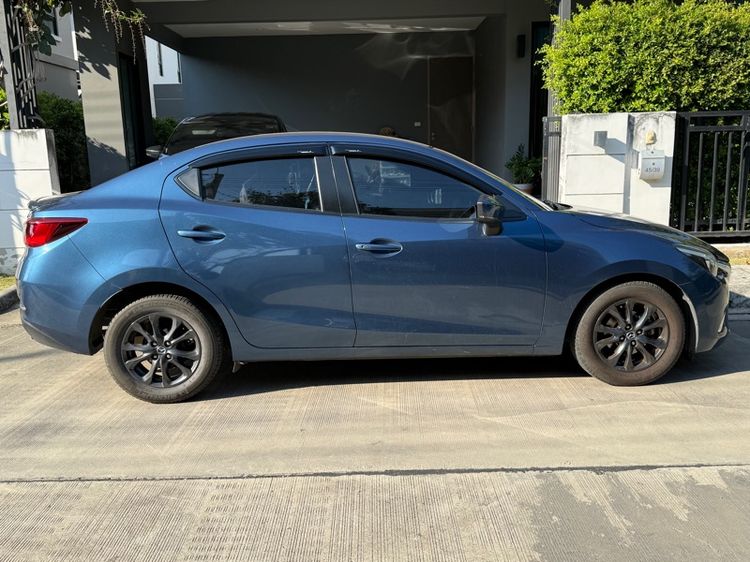 Mazda Mazda 2 2018 1.3 Sports High Connect Sedan เบนซิน เกียร์อัตโนมัติ น้ำเงิน รูปที่ 3