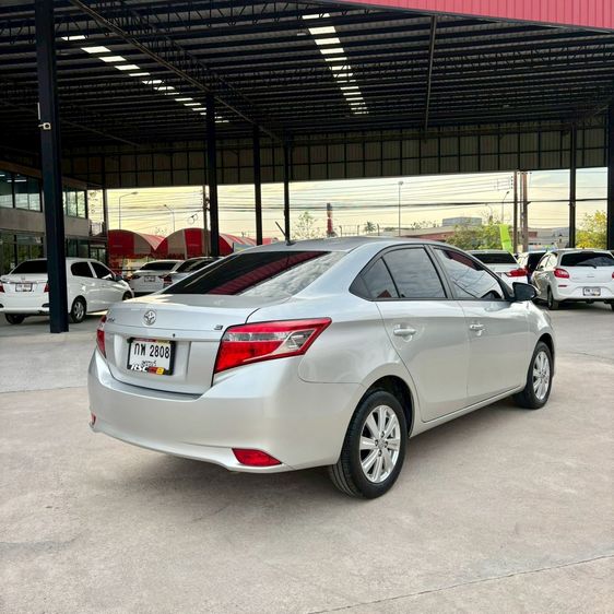 Toyota Vios 2016 1.5 E Sedan เบนซิน ไม่ติดแก๊ส เกียร์อัตโนมัติ เทา รูปที่ 2