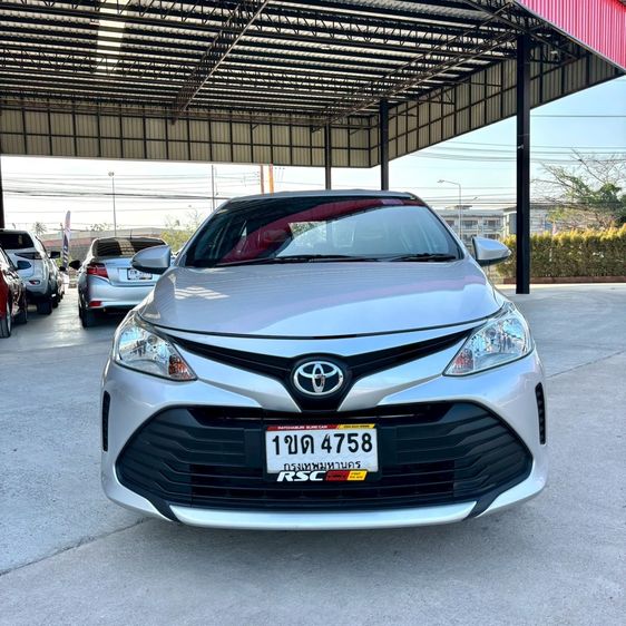 Toyota Vios 2020 1.5 Entry Sedan เบนซิน ไม่ติดแก๊ส เกียร์อัตโนมัติ เทา รูปที่ 3