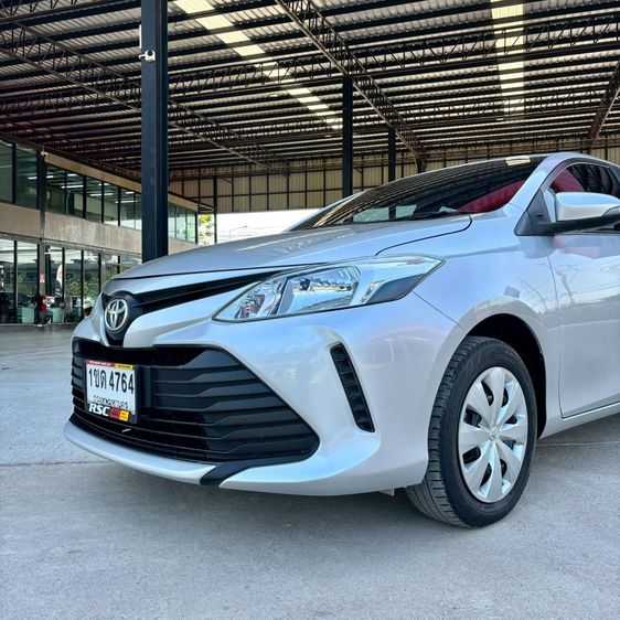 Toyota Vios 2020 1.5 Entry Sedan เบนซิน ไม่ติดแก๊ส เกียร์อัตโนมัติ เทา รูปที่ 2