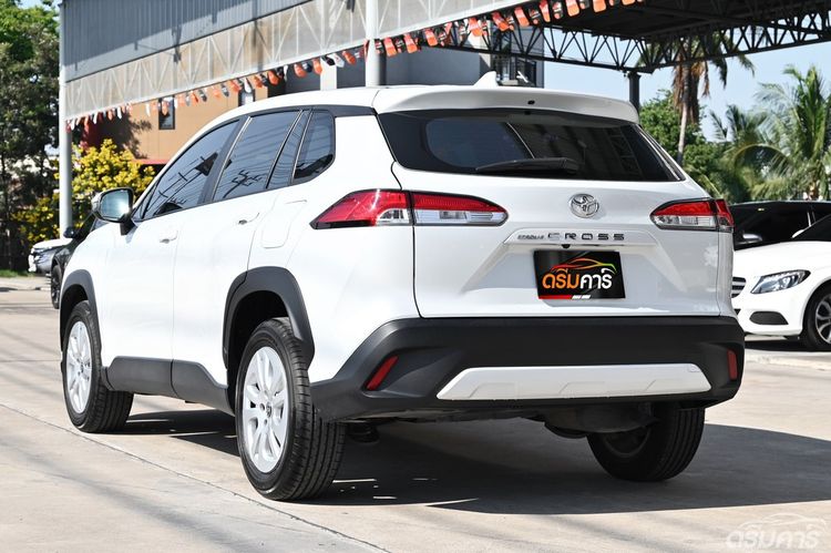 Toyota Corolla Cross 2022 1.8 Sport Utility-car เบนซิน ไม่ติดแก๊ส เกียร์อัตโนมัติ ขาว รูปที่ 3