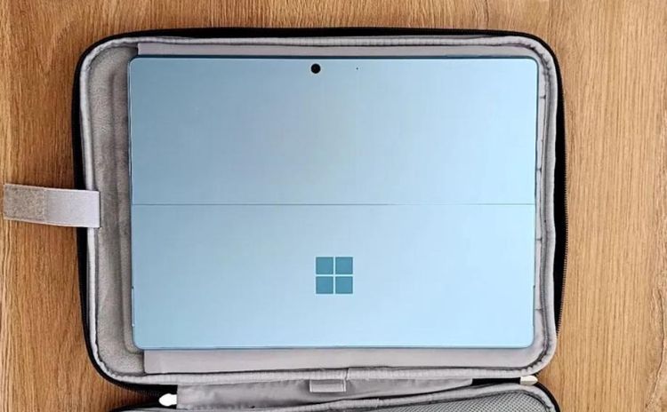 แล็ปท็อป Microsoft Surface 9 Pro สภาพเหมือนใหม่ รูปที่ 2