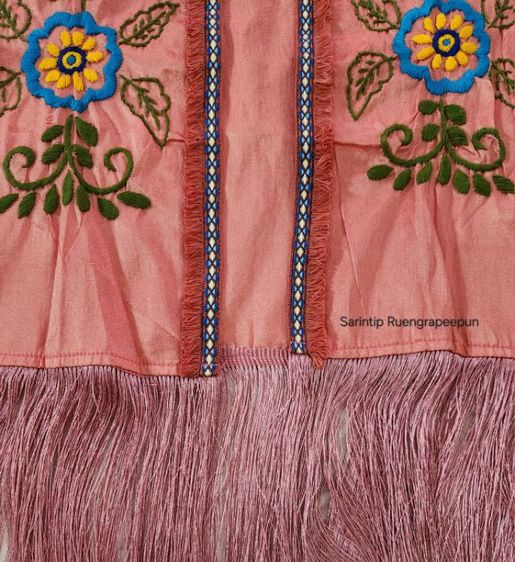 Mitra Floral Hand Embroidered Tassels Blazer เสื้อคลุมปัก(มือ)ดอกไม้แต่งพู่ SIZE S อก 37"  รูปที่ 3