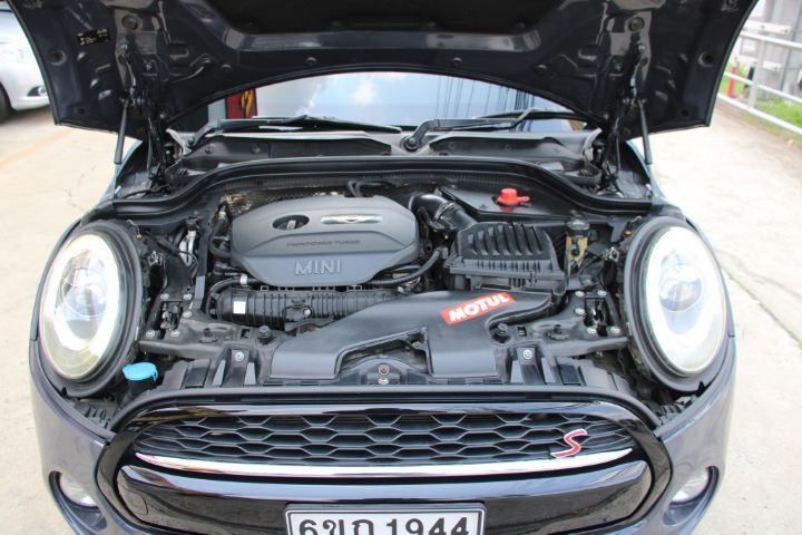 Mini COOPER 2015 2.0S Sedan เบนซิน เกียร์อัตโนมัติ เทา รูปที่ 4