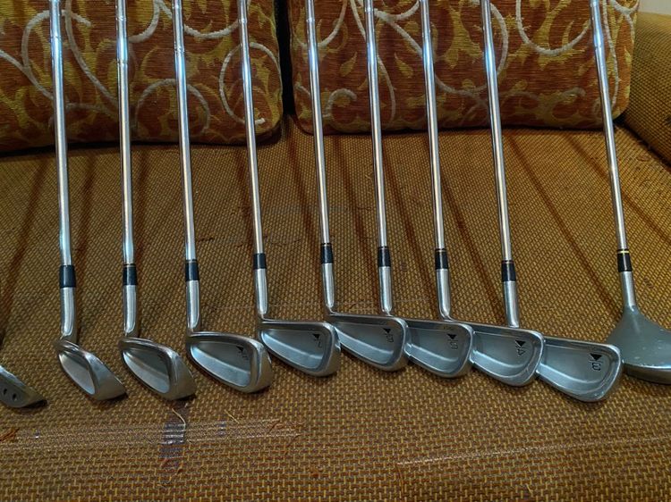 ขายเหมาอุปกรณ์เล่นกอล์ฟ ยี่ห้อ Titleist DCI  ครับ ใช้งานน้อย รูปที่ 10
