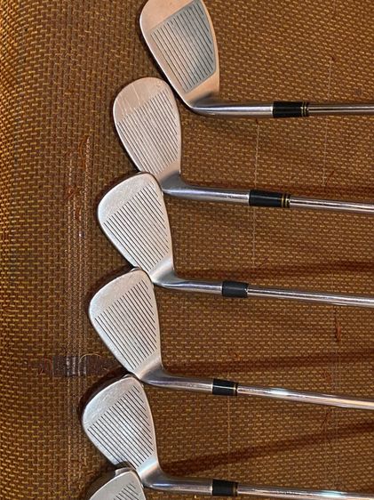 ขายเหมาอุปกรณ์เล่นกอล์ฟ ยี่ห้อ Titleist DCI  ครับ ใช้งานน้อย รูปที่ 12