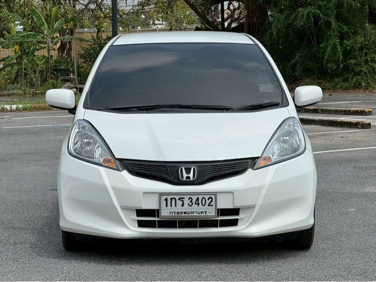 Honda Jazz 2012 1.5 V Sedan เบนซิน ไม่ติดแก๊ส เกียร์อัตโนมัติ ขาว รูปที่ 2
