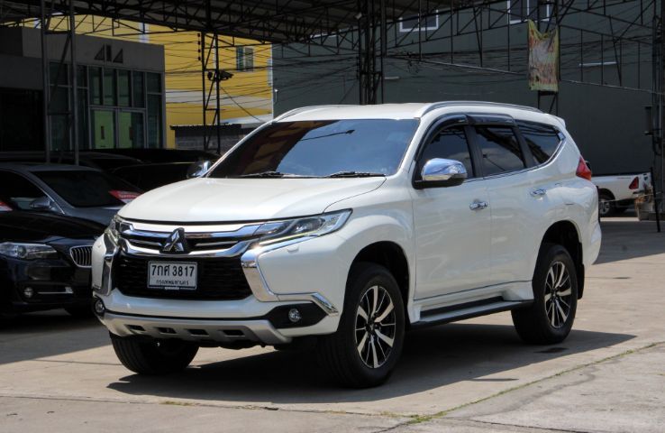 Mitsubishi Pajero Sport 2018 2.4 GT Utility-car ดีเซล เกียร์อัตโนมัติ ขาว