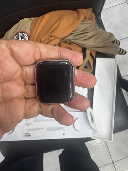 Apple Watch se1 40mm สุขภาพแบต 80 ครบกล่อง สายแท้ สี pink rose gold ใช้งานปกติ  นัดรับ กทมทราคา 2900 บาท รูปที่ 11