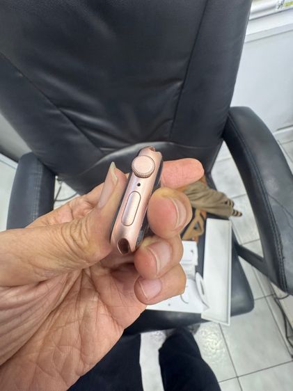 Apple Watch se1 40mm สุขภาพแบต 80 ครบกล่อง สายแท้ สี pink rose gold ใช้งานปกติ  นัดรับ กทมทราคา 2900 บาท รูปที่ 2