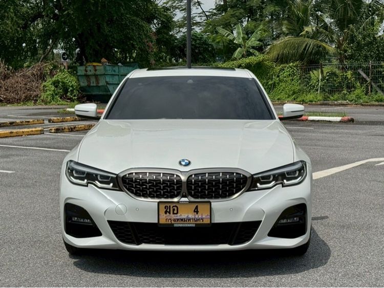 BMW Series 3 2020 330e Sedan ปลั๊กอินไฮบริด (PHEV) ไม่ติดแก๊ส เกียร์อัตโนมัติ ขาว รูปที่ 3