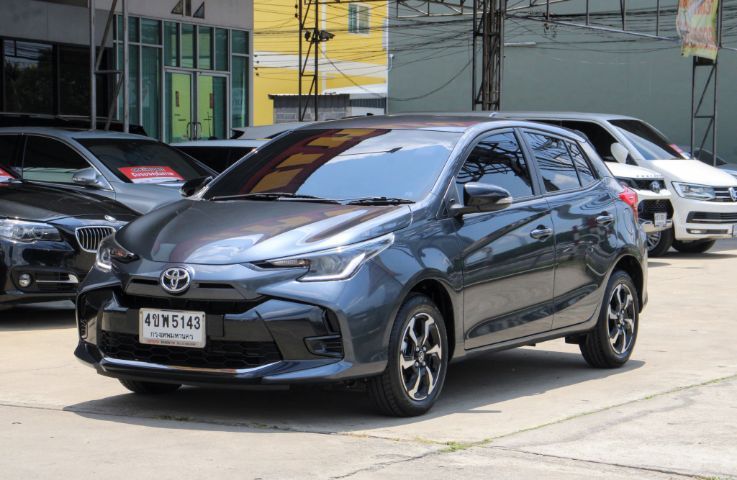 รถ Toyota Yaris ATIV 1.2 Smart สี เทา