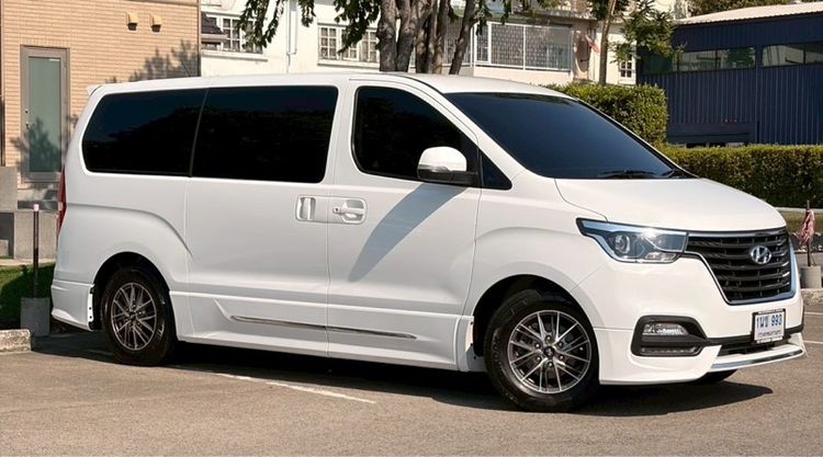 Hyundai H-1  2024 2.5 Elite Van ดีเซล เกียร์อัตโนมัติ ขาว รูปที่ 3