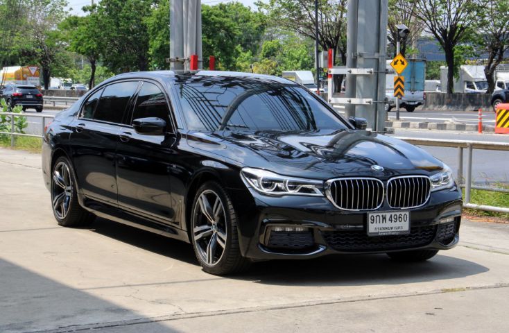 BMW Series 7 2017 730Ld Sedan ดีเซล เกียร์อัตโนมัติ ดำ รูปที่ 2