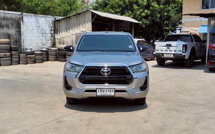 Toyota Hilux Revo 2021 Double Cab 2.4 Entry Z Edition Pickup ดีเซล ไม่ติดแก๊ส เกียร์อัตโนมัติ บรอนซ์เงิน รูปที่ 2