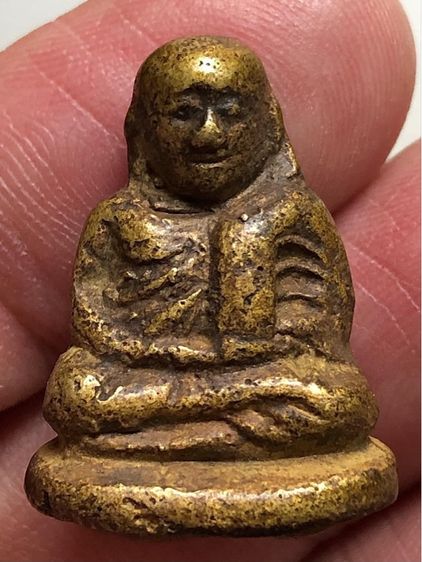 รูปหล่อเก่าค่ะ