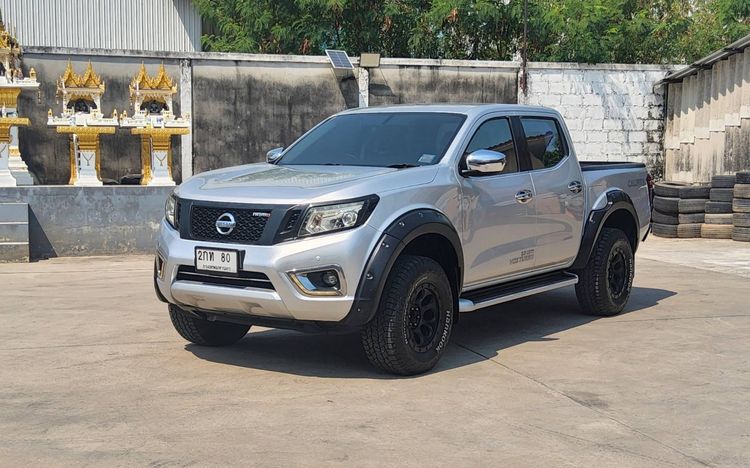 Nissan Navara Calibre  เครื่อง2.5 EL  ปี 15 ตัว4ประตู เกียร์ออโต้