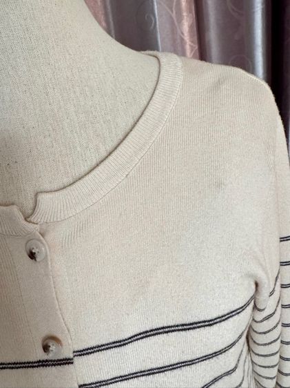 เสื้อ Cardigan แขนยาวสีครีม ผ้านุ่ม แขนยาว รูปที่ 4