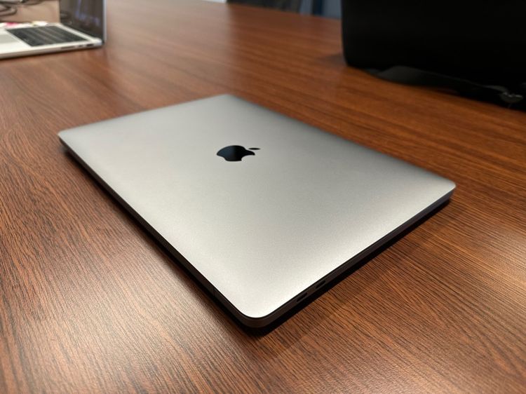 MacBook Pro M1 2020 space gray รูปที่ 2