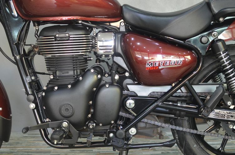 Royal Enfield รุ่น Meteor 350 รถปี 2022 สวยๆ รูปที่ 14