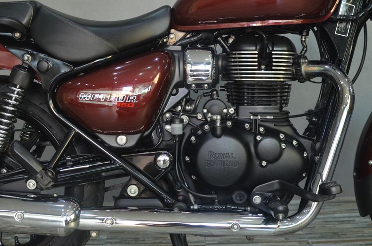 Royal Enfield รุ่น Meteor 350 รถปี 2022 สวยๆ รูปที่ 13