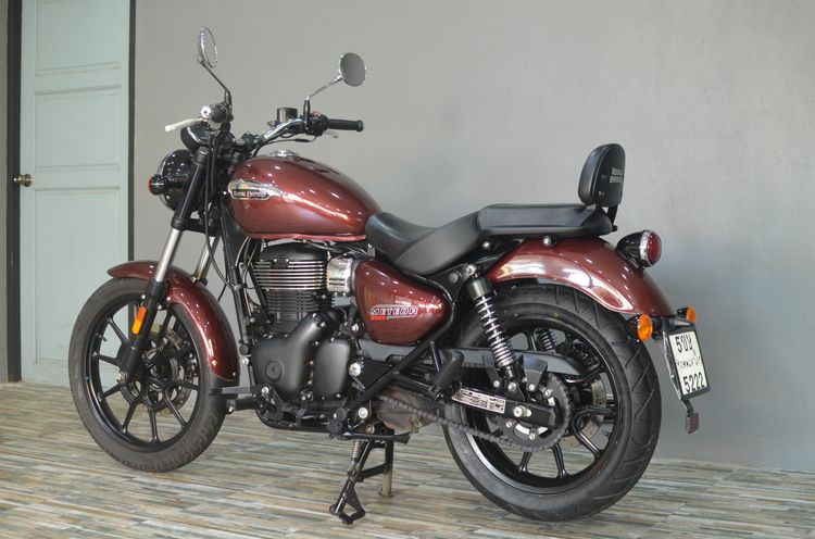 Royal Enfield รุ่น Meteor 350 รถปี 2022 สวยๆ รูปที่ 6